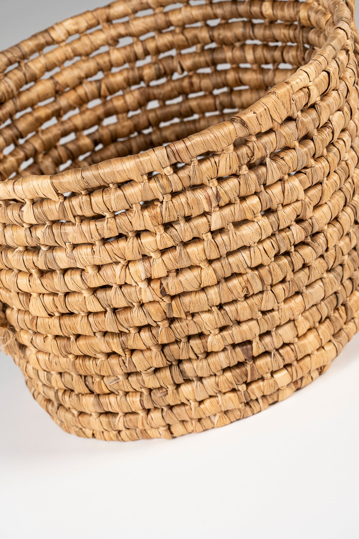 Chunky Water Hyacinth Basket